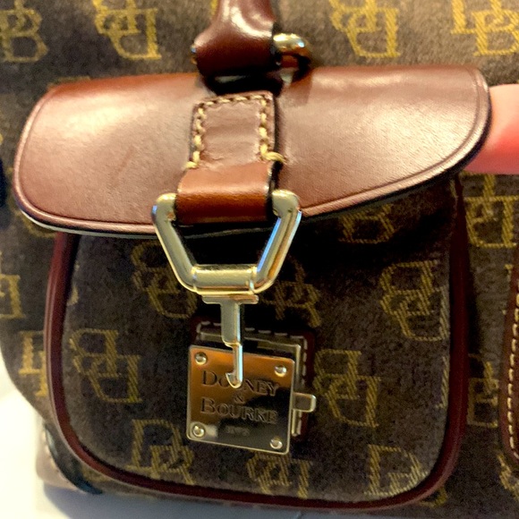 Dooney & Burke handbag 👜 - Picture 5 of 10